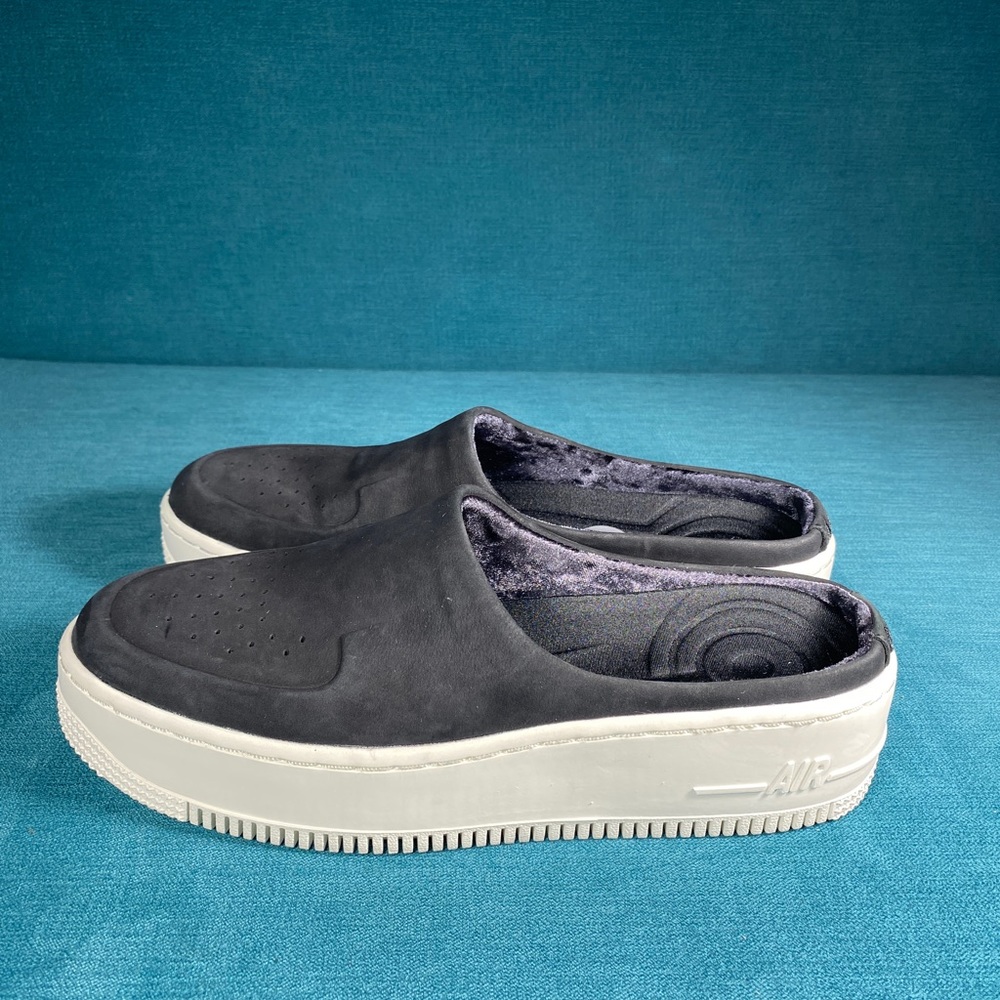 Size 7 - Women’s Nike Air Force 1 Lover XX